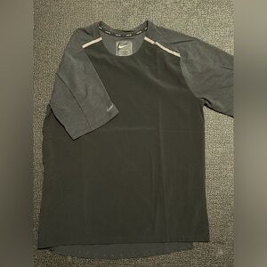 Nike tshirt